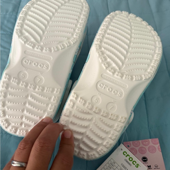 Crocs - Picture 7 of 7